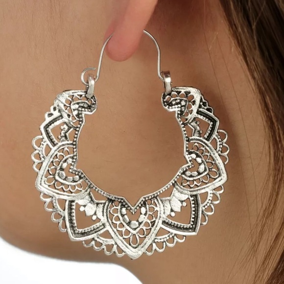 Antique style earrings - Picture 4 of 4